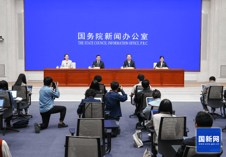 交通运输部：鼓励各地巡游车、网约车驾驶员从业资格“两证合一”