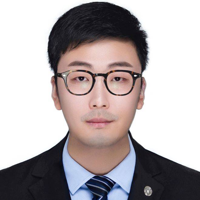 郑州经济犯罪案件律师：不具有证券从业资格的公司与具备者合作构非法经营罪