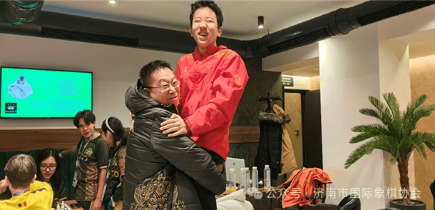 世界中学生夏季运动会国际象棋超快棋赛，济南小棋手姜昊辰夺冠