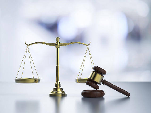 男子起诉前妻婚内向其他男子转账573万:一审判返还338万,二审撤销一审判决