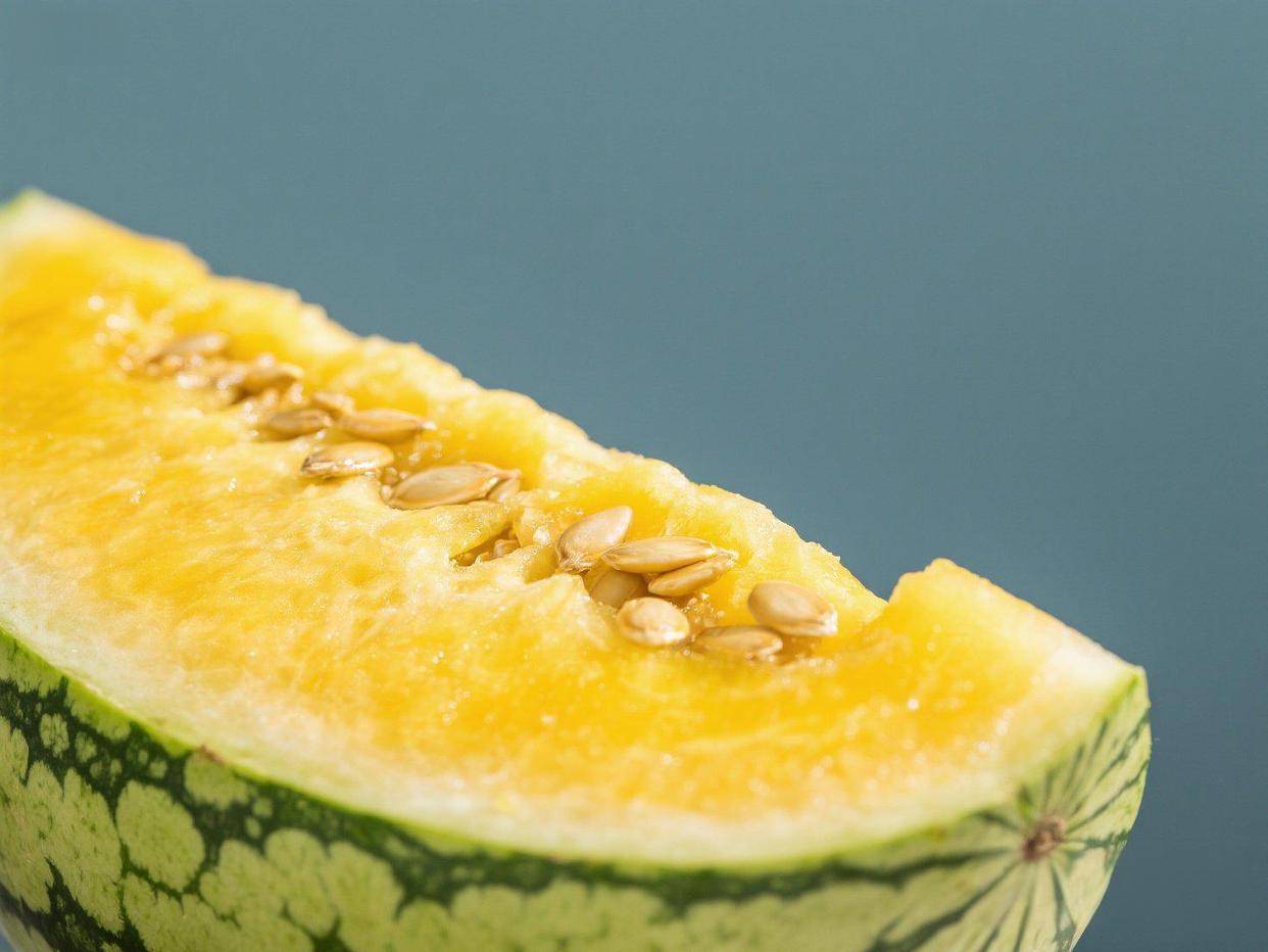 黄色的西瓜叫什么?西瓜竟然还有黄色的?一文带你探秘黄瓤西瓜!