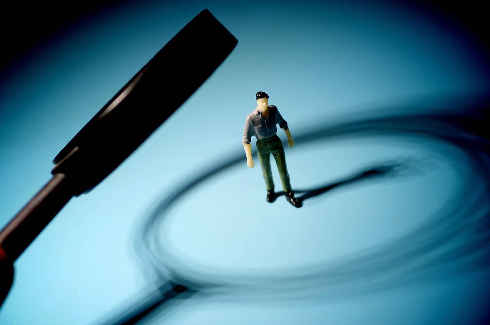 突发!A股公司实控人、董事长被拘留!股票今日开盘跳水,迅速跌停